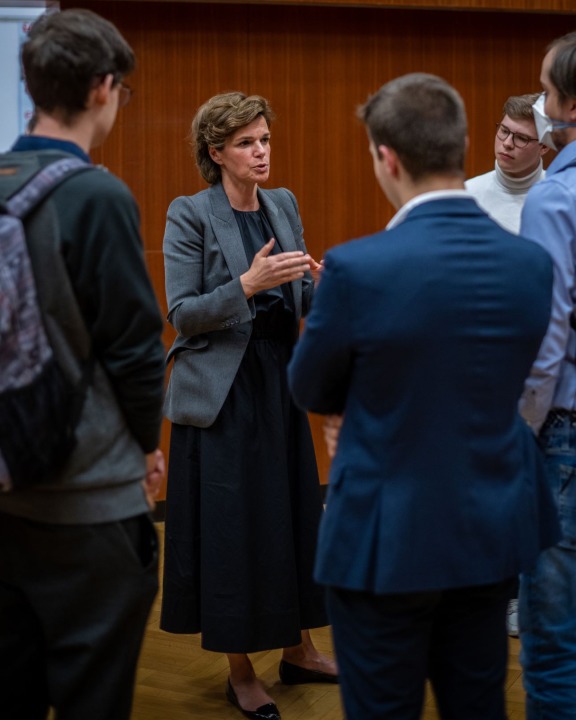 Politische Bildung